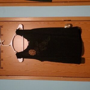 Vicki Vi black tank top